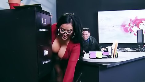 Big-tittied secretary is getting banged