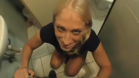 Blonde gets banged in the toilet