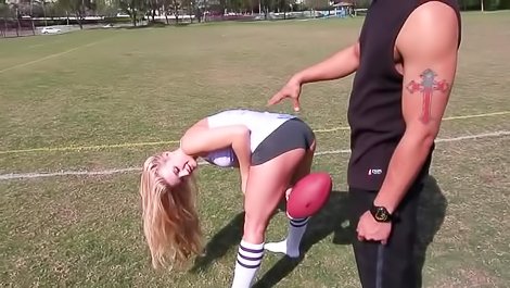 Football babe is getting penetrated