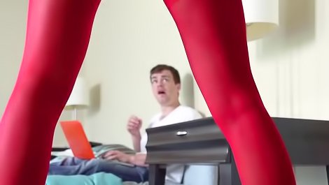 Stunning slut Peta Jensen gets nailed