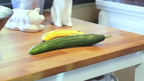 Kinky blonde woman gets penetrated