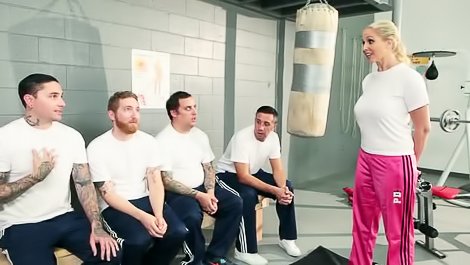 Fighting master is being fucked wildly