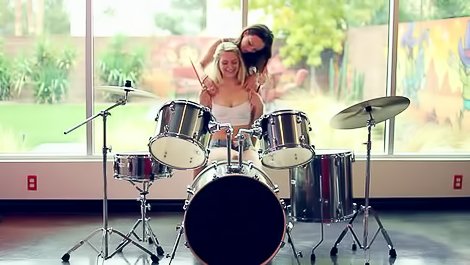 Lovely girls are sharing big dick