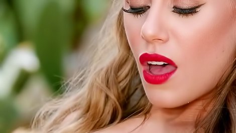 Hot babe in blue panties is masturbating