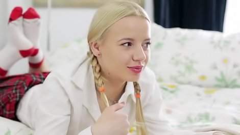 Juicy schoolgirl is getting fucked