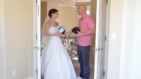 Horny stud Johnny fucks a sweet bride