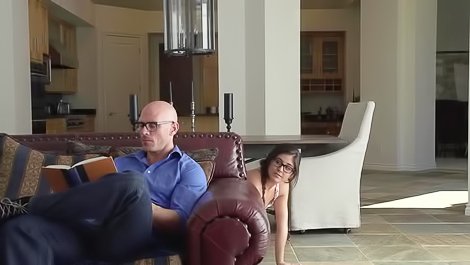 Awesome girlfriend gets penetrated hard