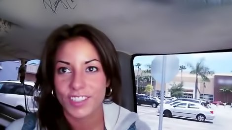 Sexy babe is fucking in the car