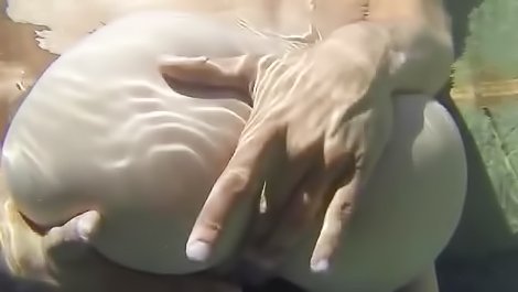 Hot slut gets fucked in the pool